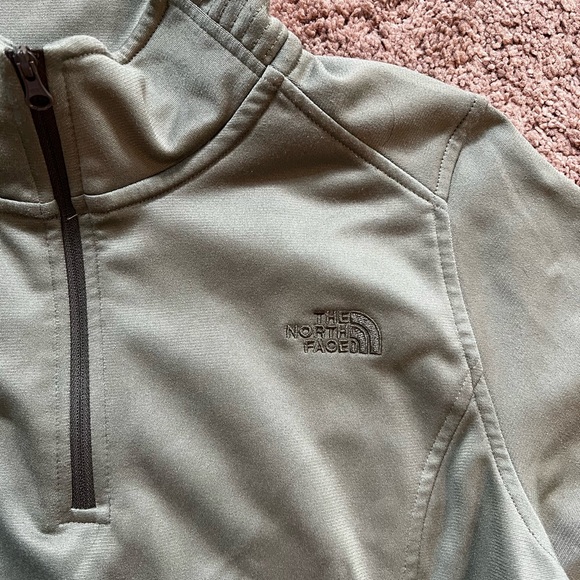 The North Face Olive Green Lightweight Quarter Zip Active Pullover - Picture 2 of 3